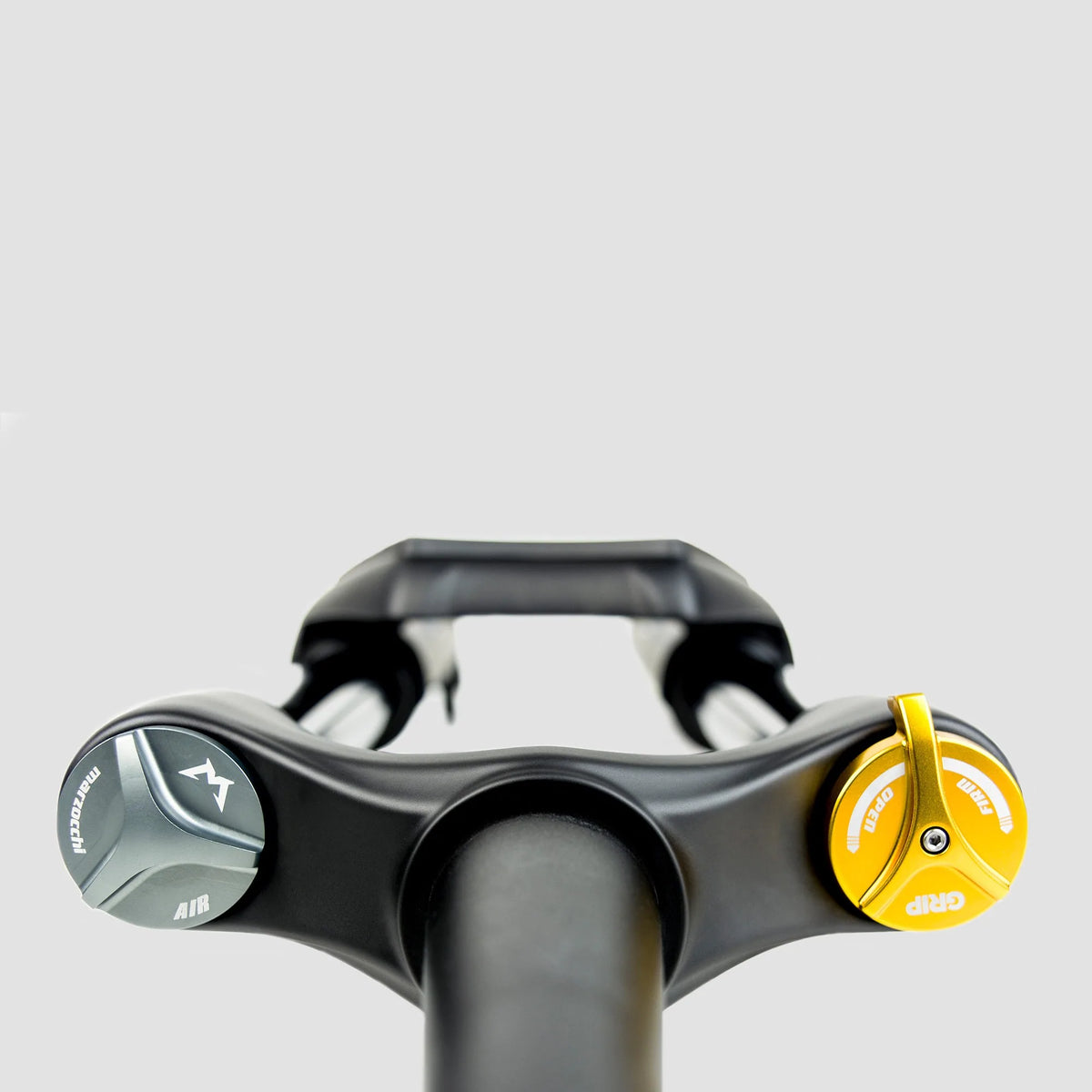 Come regolare la Forcella nella Mountain Bike - TUTORIAL Come regolare la Forcella nella Mountain Bike - TUTORIAL
