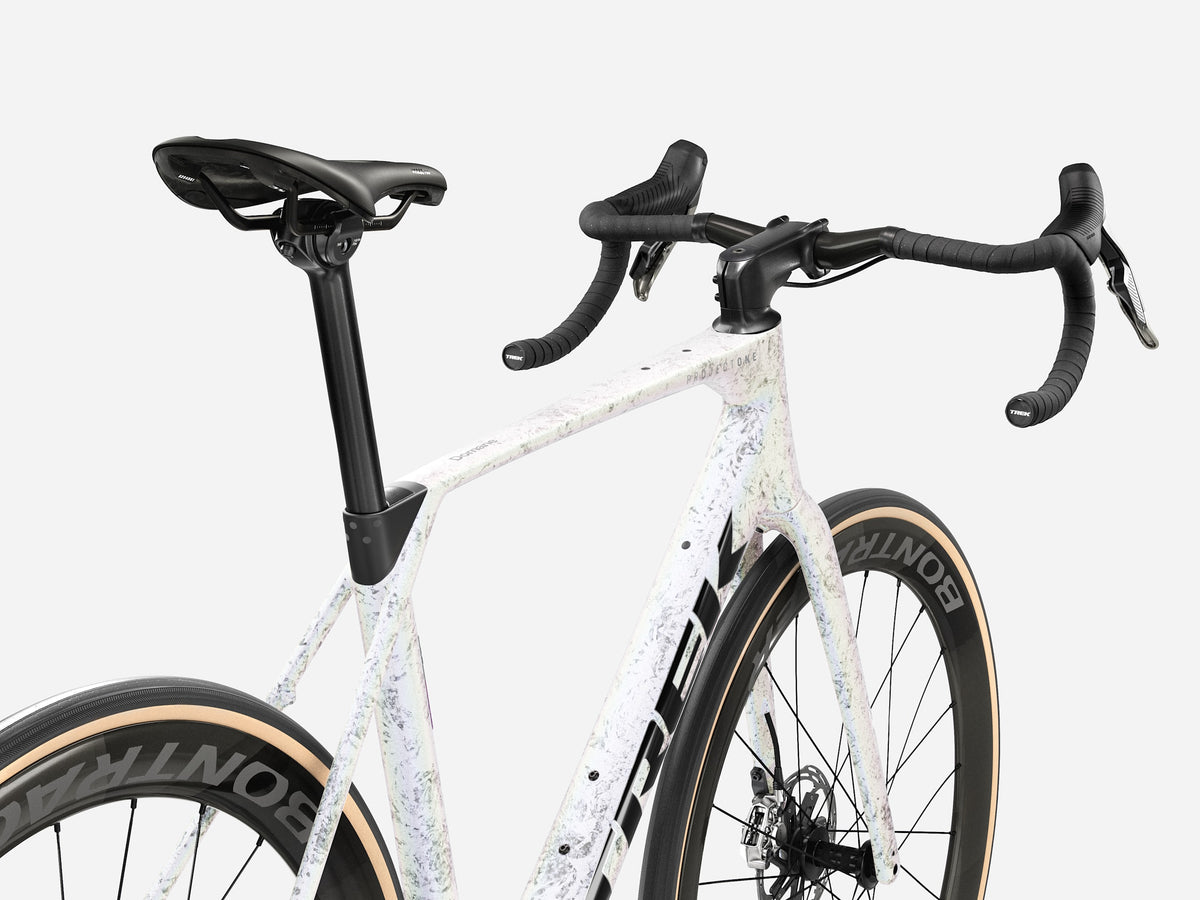 Trek Domane SLR 9 AXS Gen 5 Mother of Pearl/Silver Marble