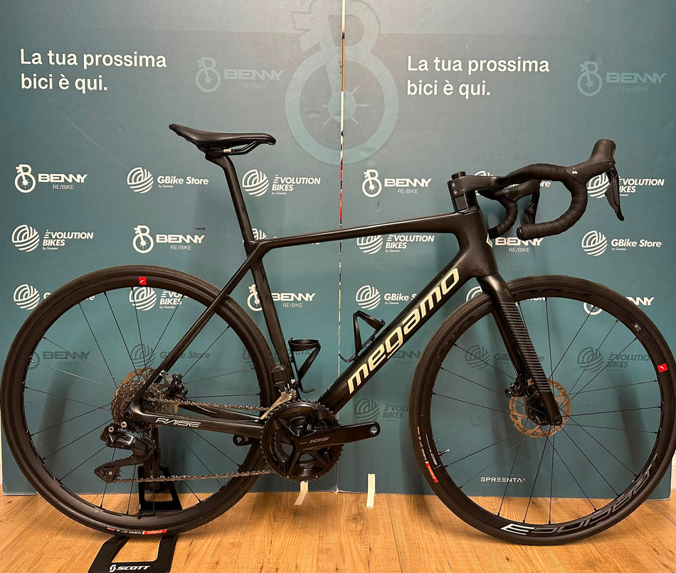 Megamo Raise 15 SH12 Disc Taglia L - Usata